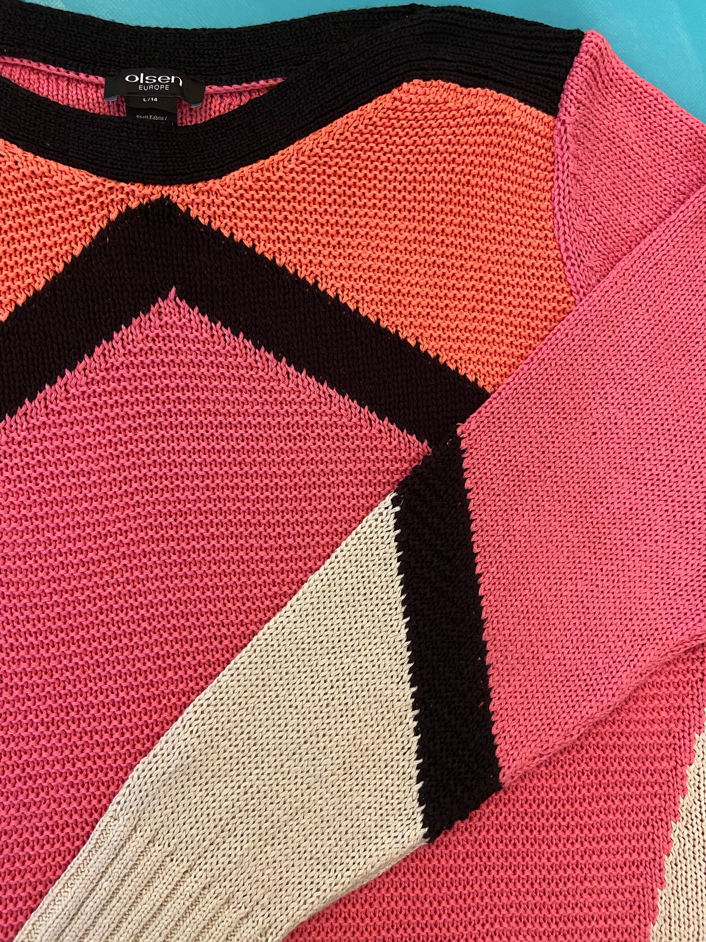 "OLSEN EUROPE" COLOUR BLOCK SWEATER