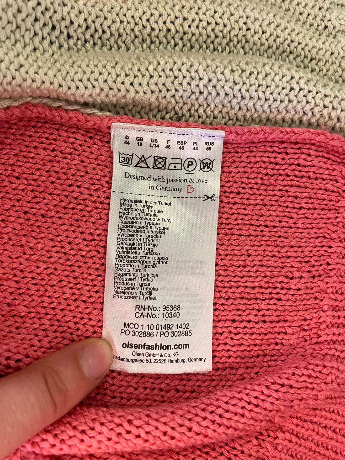 "OLSEN EUROPE" COLOUR BLOCK SWEATER