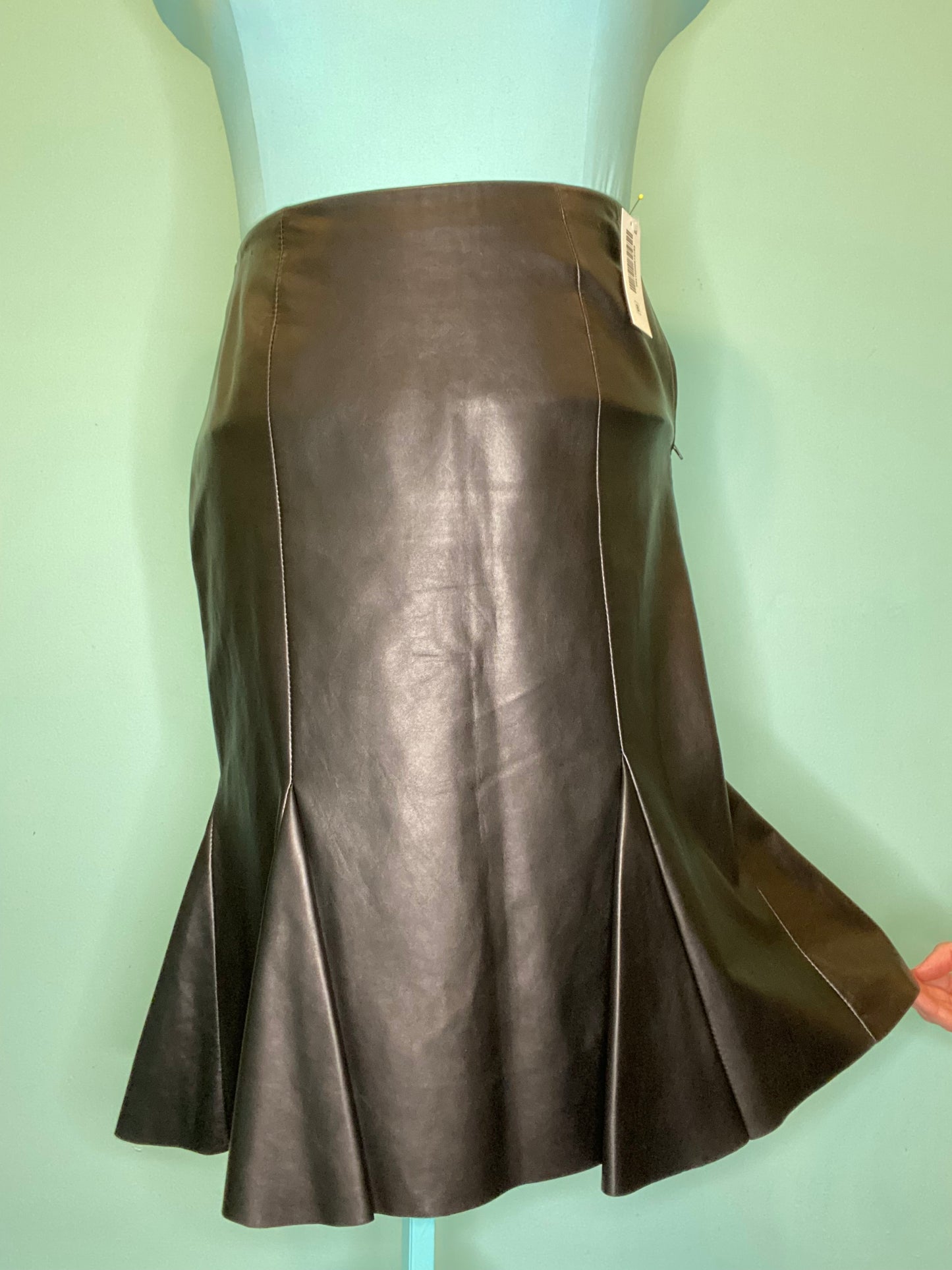 *** NEW "DANIER" BLACK LEATHER SKIRT WITH GODET DETAILING