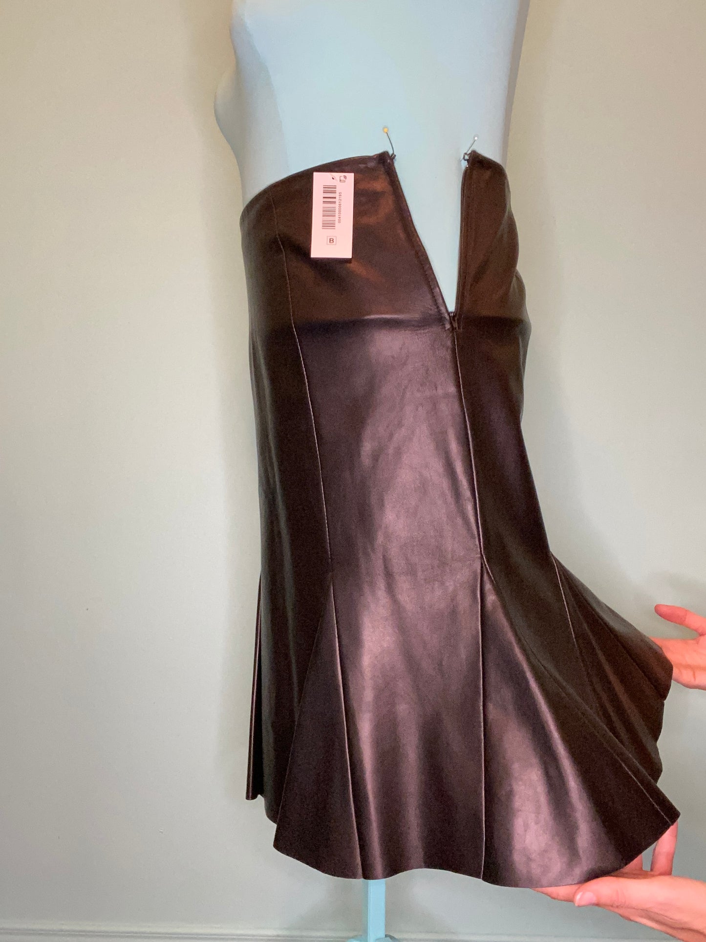 *** NEW "DANIER" BLACK LEATHER SKIRT WITH GODET DETAILING