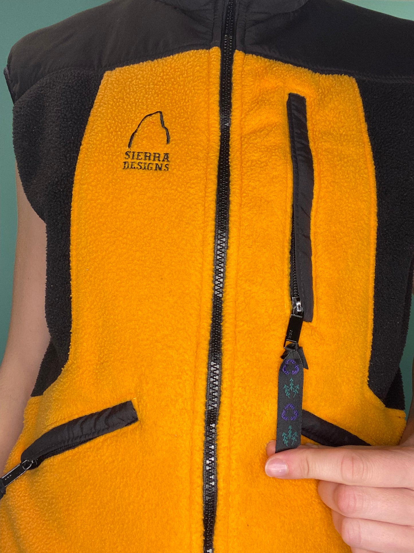 VINTAGE 90'S "SIERRA DESIGNS"