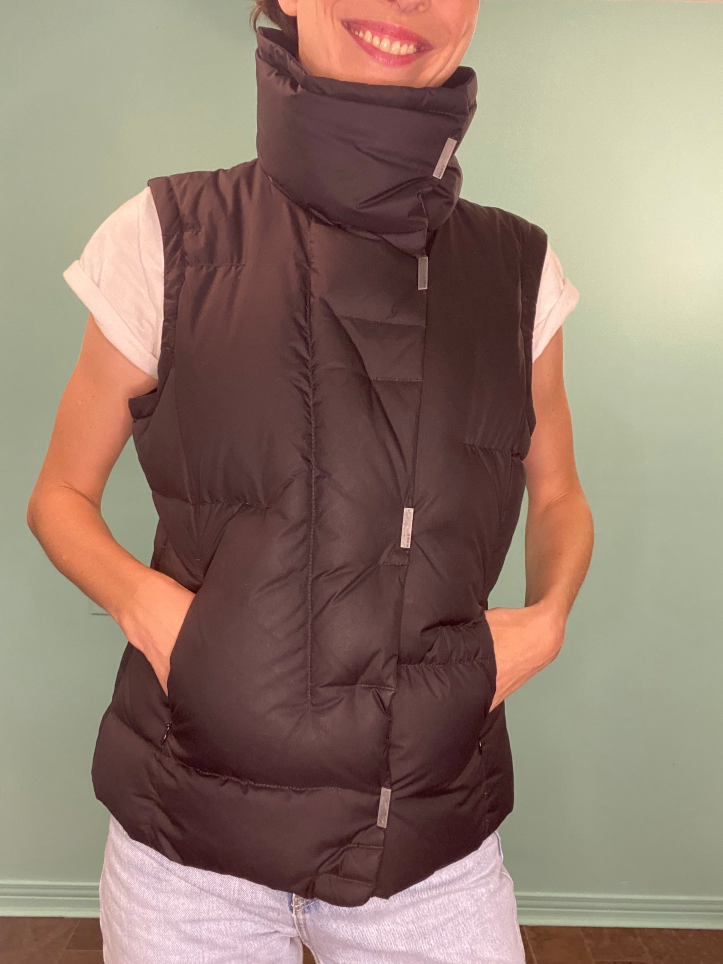 "MEXX" BLACK PUFFER DOWN VEST