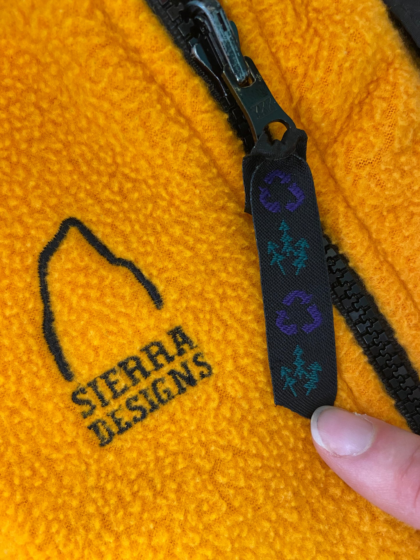 VINTAGE 90'S "SIERRA DESIGNS"