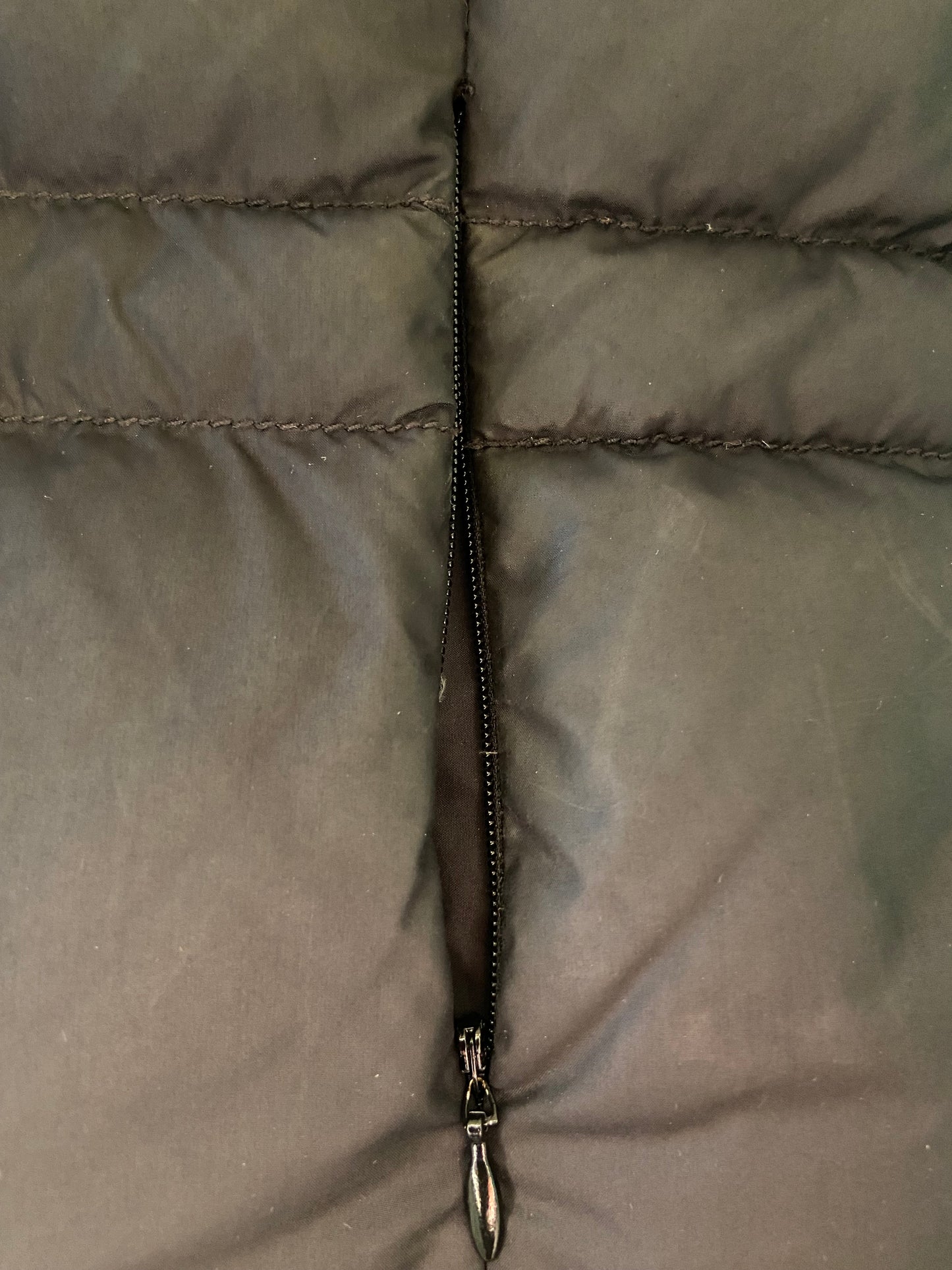 "MEXX" BLACK PUFFER DOWN VEST