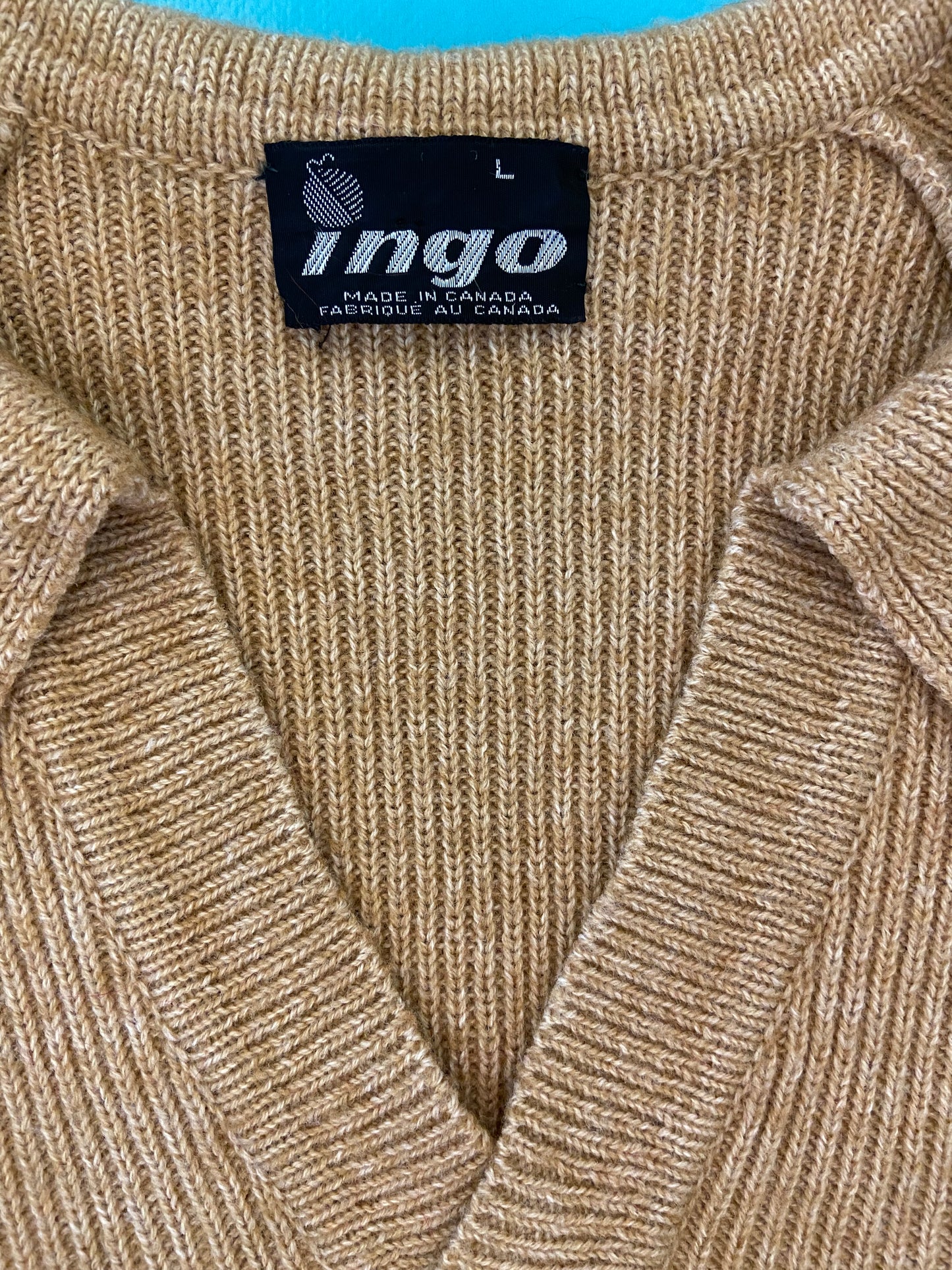 VINTAGE CARAMEL "INGO" SWEATER