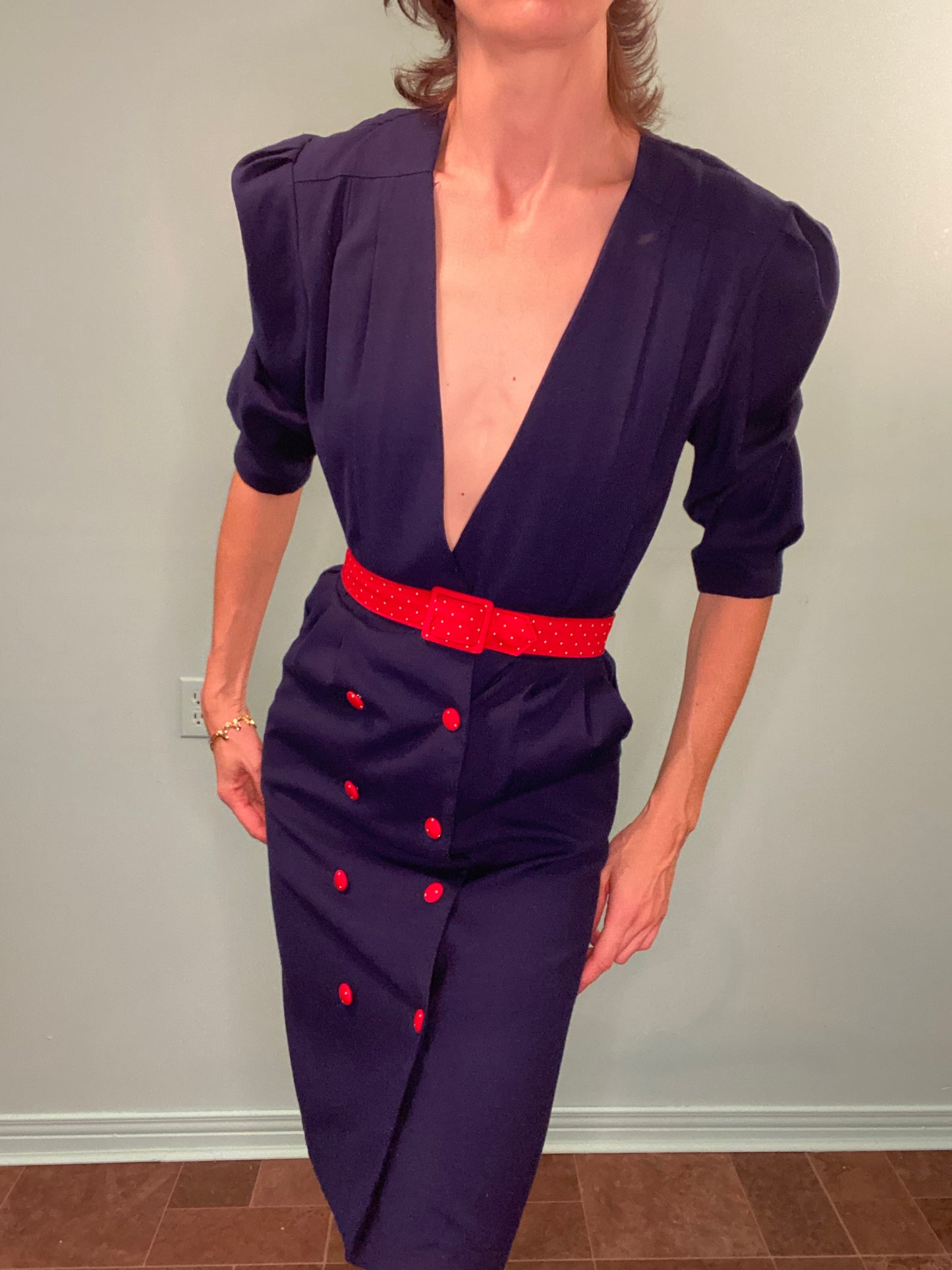 VINTAGE "DAVID BRADLEY" DEEP V BELTED SUIT DRESS