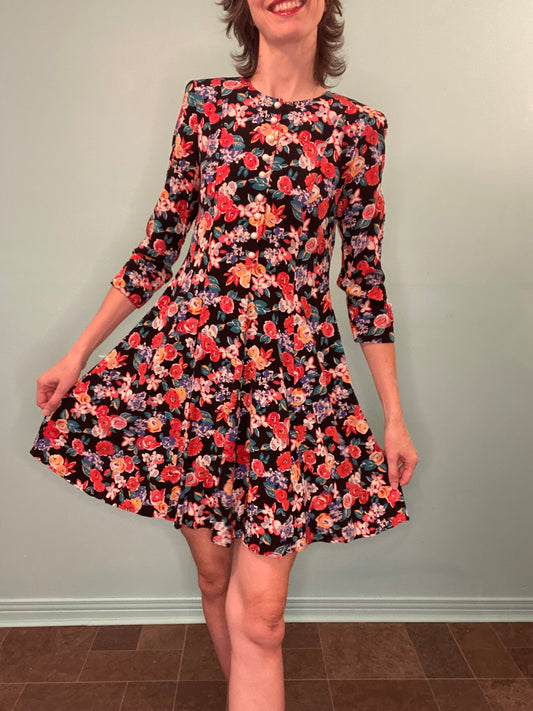 VINTAGE "LIZ CLAIBORNE" FLORAL DRESS