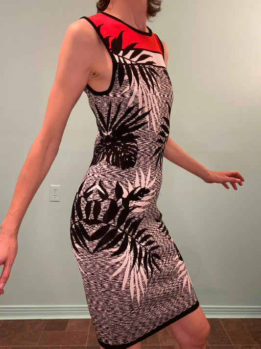 "KAREN MILLEN" GORGEOUS RED BLACK AND CREAM KNIT DRESS