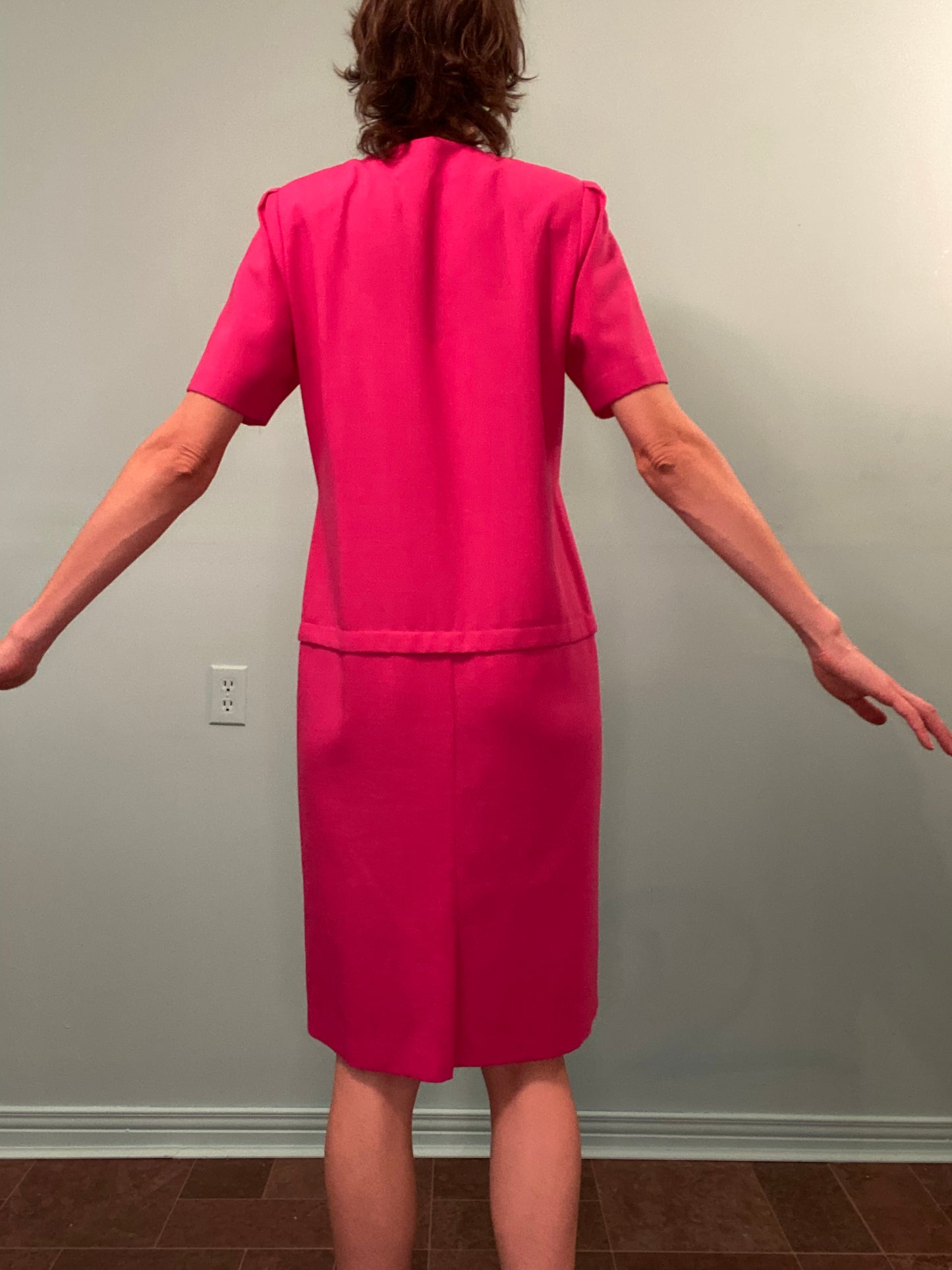 VINTAGE "D'ALLAIRDS" FUCHSIA SUIT DRESS