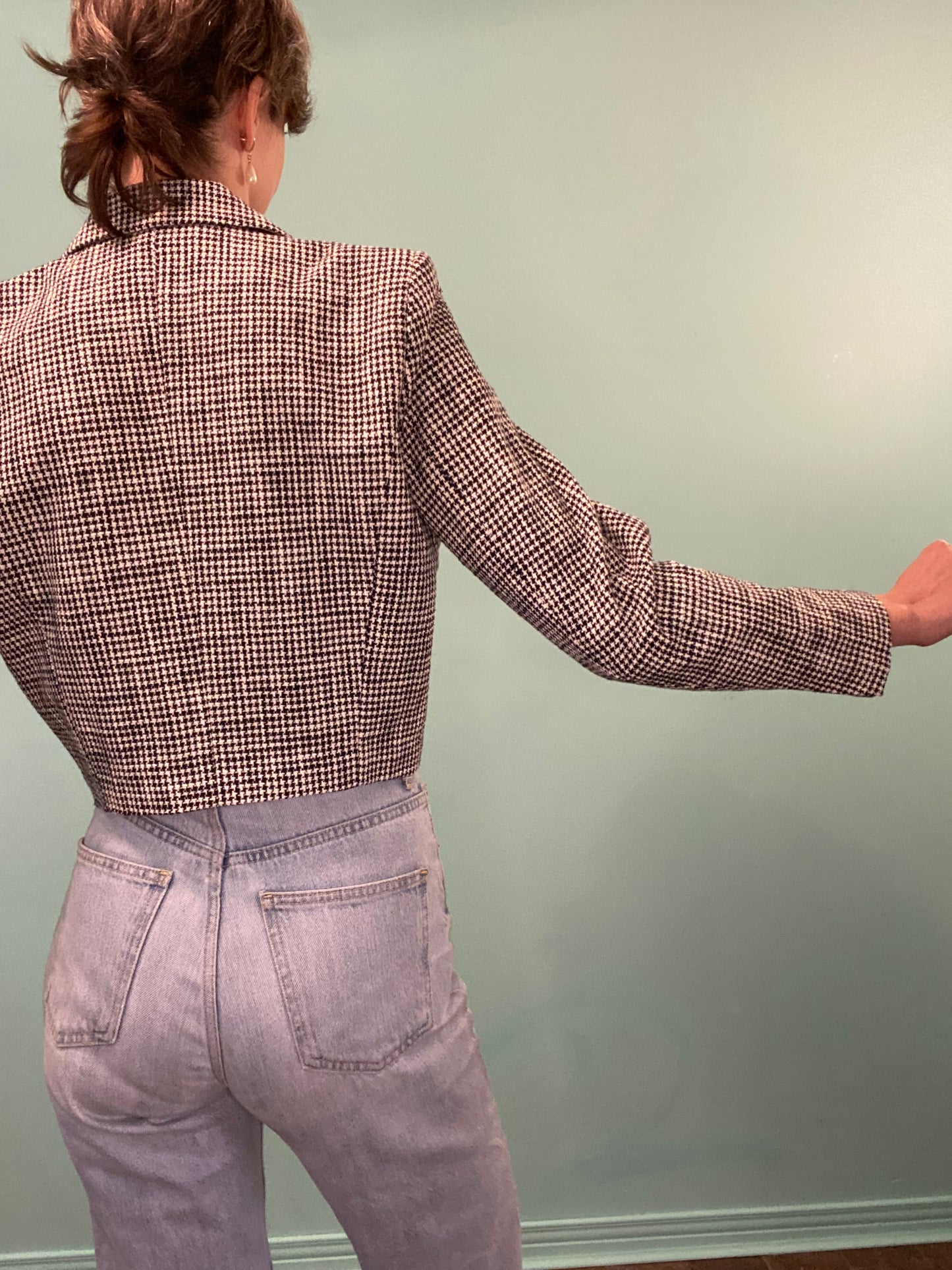 "ABERCROMBIE & FITCH" CROPPED HOUNDSTOOTH BLAZER