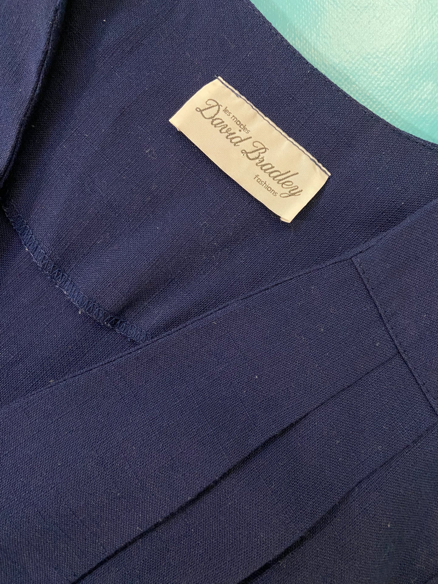 VINTAGE "DAVID BRADLEY" DEEP V BELTED SUIT DRESS