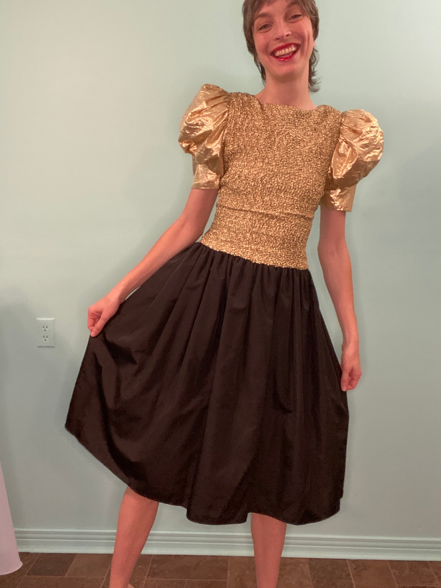 VINTAGE 80'S GOLD LAME´ POOF SLEEVE "OPENING NIGHT" PARTY DRESS