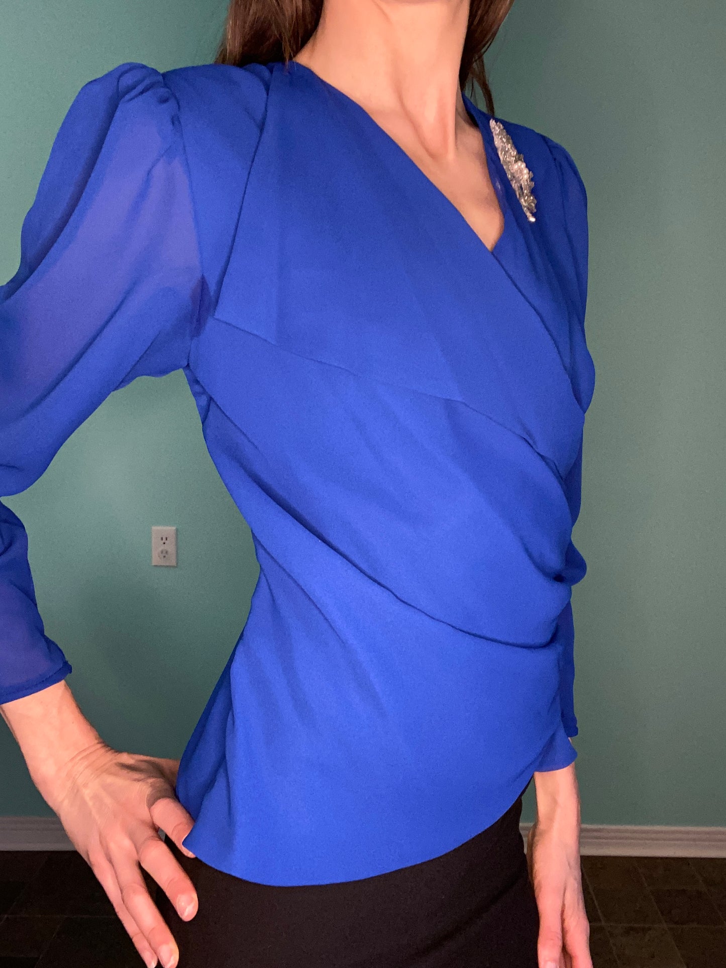 STUNNING VINTAGE BLOUSE WITH SEQUIN EMBELLISHMENT