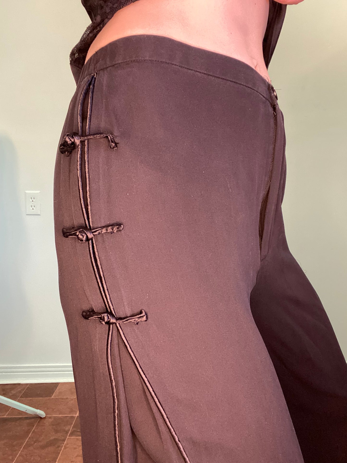 %100 SILK BLACK WIDE LEG PANTS WITH EMBROIDERED BUTTERFLIES