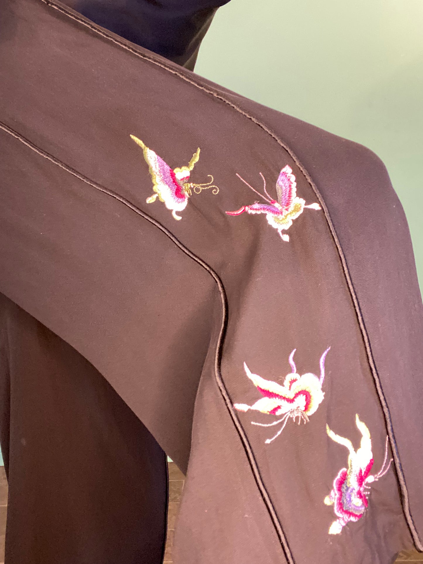 %100 SILK BLACK WIDE LEG PANTS WITH EMBROIDERED BUTTERFLIES