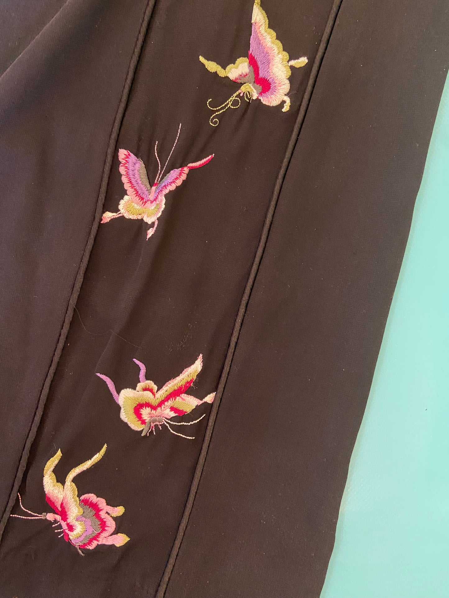 %100 SILK BLACK WIDE LEG PANTS WITH EMBROIDERED BUTTERFLIES