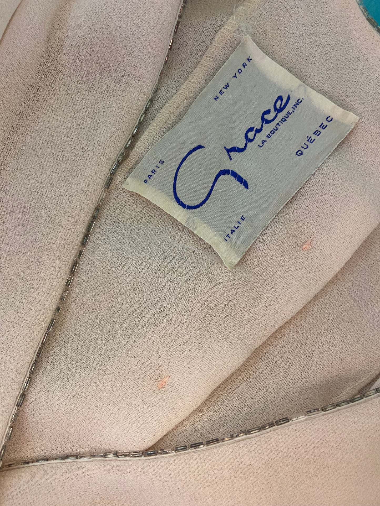 VINTAGE "GRACE-LA BOUTIQUE" SEQUIN EMBELLISHED BATWING TOP