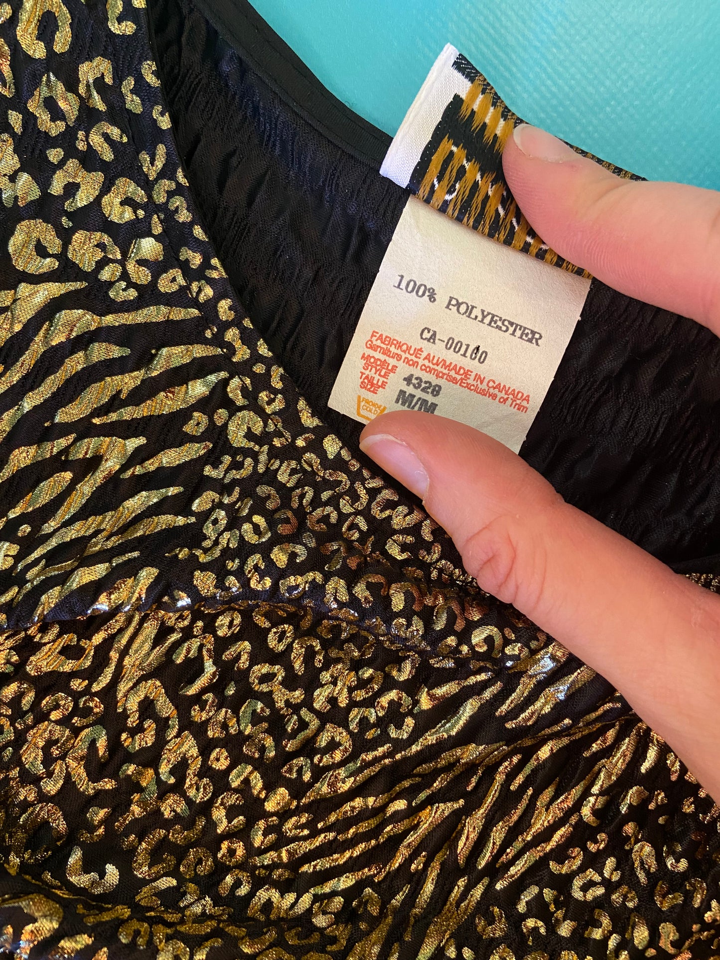 VINTAGE "CAROL REED COLLECTIONS" GOLD FOIL TOP